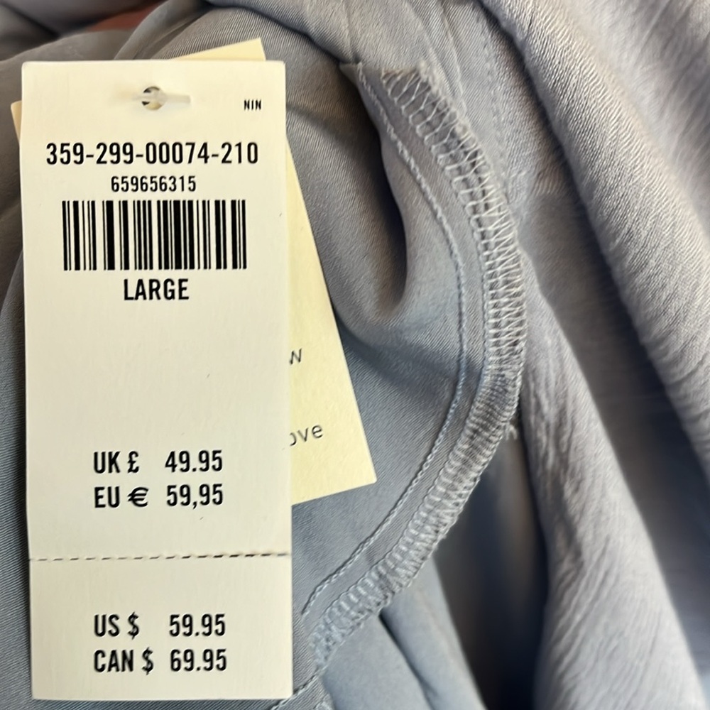SOLD NWT❗️HOLLISTER Co Ladies Size LARGE Light Blue Ruffled Maxi Dress - Picture 7 of 8